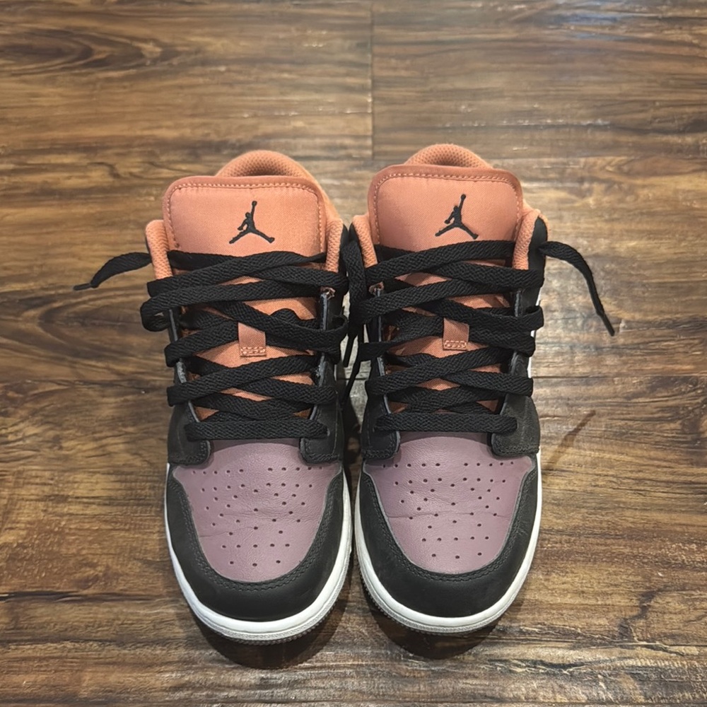 Jordan Kids' Black and Peach Sneakers - Picture 5 of 5